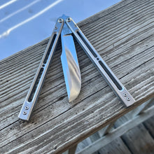 Load image into Gallery viewer, RoninWorks 2-piece channel Titanium handle Balisong