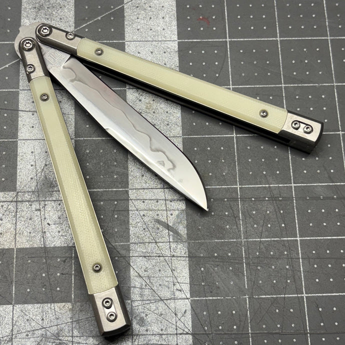 Revolution v2 W2/hamon Weekawk - Ghost Jade G10 inserts