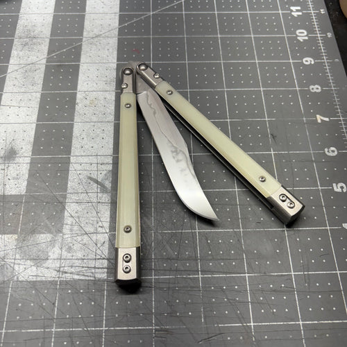 Revolution v2 W2/hamon Bowie - Ghost Jade G10 inserts
