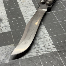 Load image into Gallery viewer, Revolution v2 W2/hamon Recurve Bowie - Blue G10 inserts