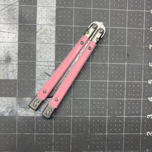 Load image into Gallery viewer, Revolution v2 W2/hamon Recurve Bowie - Pink G10 inserts