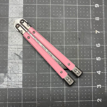 Load image into Gallery viewer, Revolution v2 W2/hamon Recurve Bowie - Pink G10 inserts