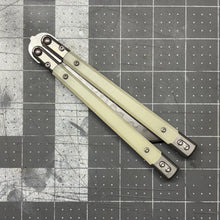 Load image into Gallery viewer, Revolution v2 W2/hamon Recurve Bowie - Ghost Jade G10 inserts
