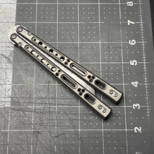 Load image into Gallery viewer, BCv2 W2 Hamon - Recurve Bowie 1 - 9/&#39;25