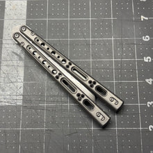 Load image into Gallery viewer, BCv2 W2 Hamon - Recurve Bowie 2 - 9/&#39;25