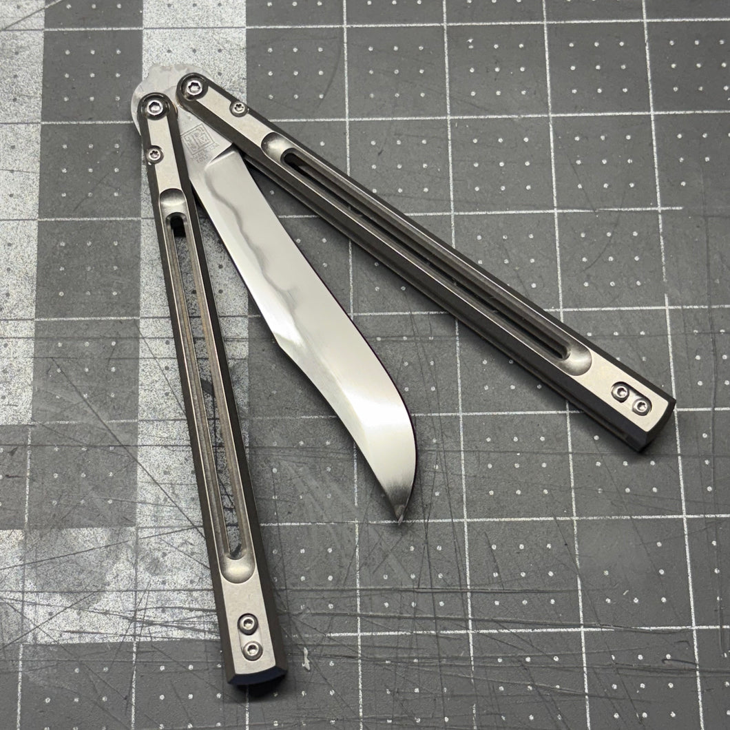 Campanile - 1095 Recurve Bowie with Hamon