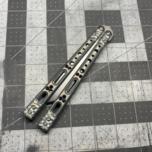 Load image into Gallery viewer, BCv2 - Textured - "Clear" Ano - Tanto - Production Blade