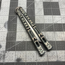 Load image into Gallery viewer, BCv2 - Textured - "Clear" Ano - Tanto - Production Blade