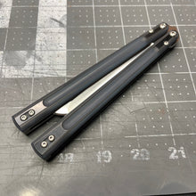 Load image into Gallery viewer, Backline v3 - Hand-Ground D2 Hollow Grind Balisong